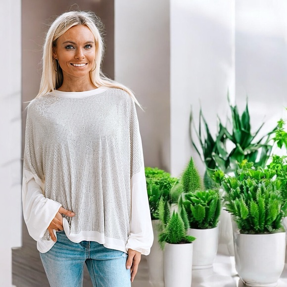 NWT Vocal Ivory Dolman Long Sleeve Rhinestone Top - Picture 4 of 16